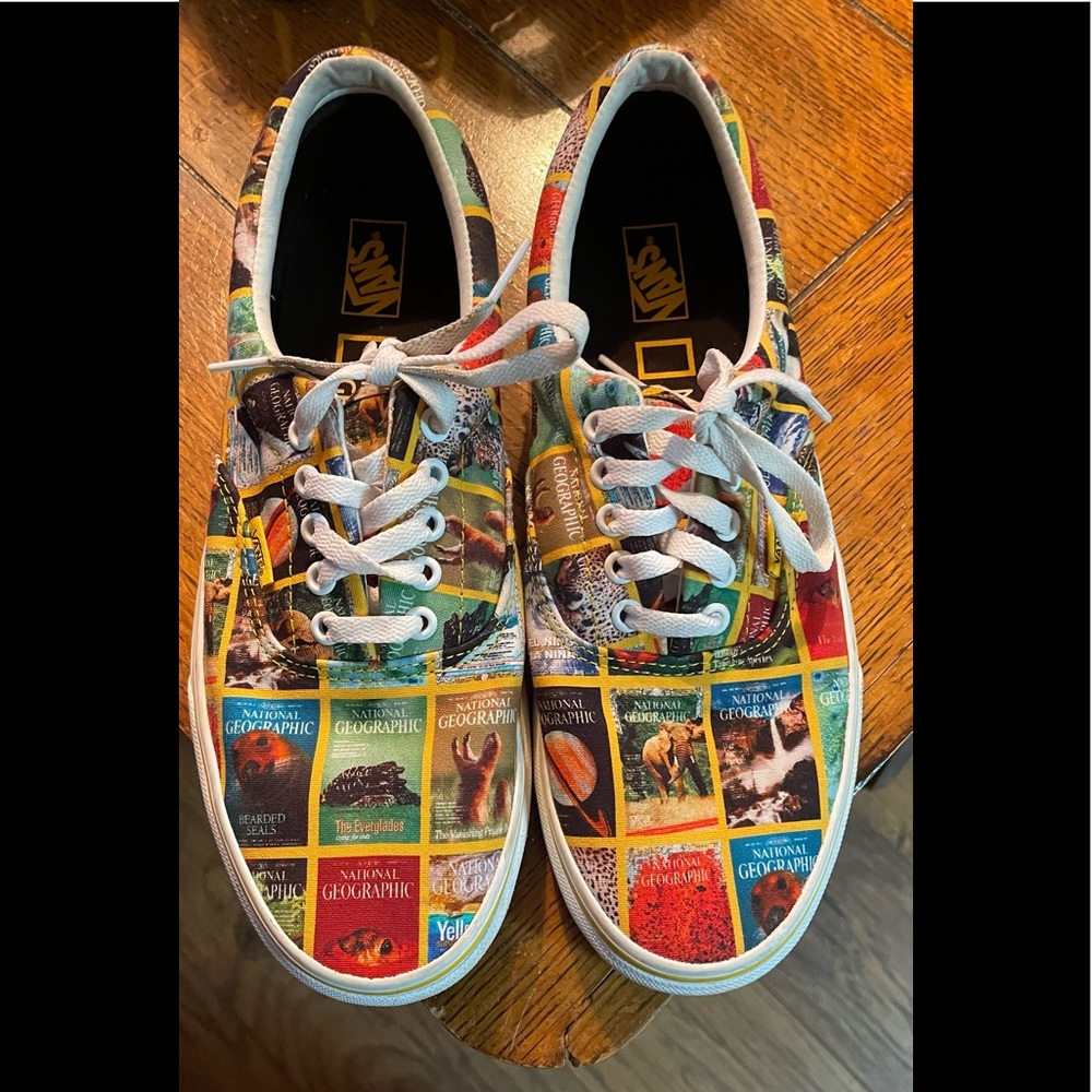 National  Geographic Vans